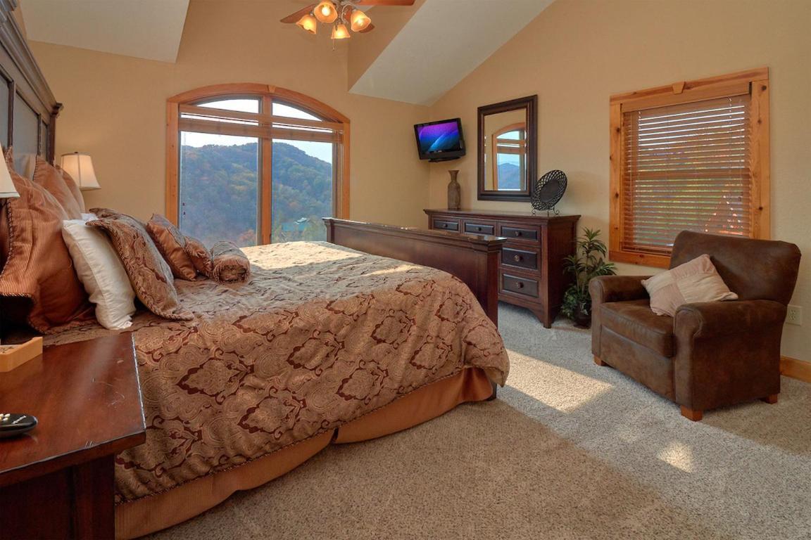 Journey'S End, 5 Bedrooms, Sleeps 12, Private Outdoor Pool, Theater, Sauna Sevierville Exteriör bild