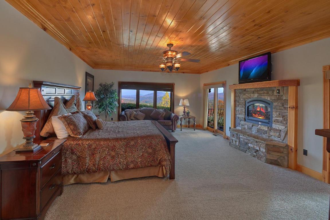Journey'S End, 5 Bedrooms, Sleeps 12, Private Outdoor Pool, Theater, Sauna Sevierville Exteriör bild
