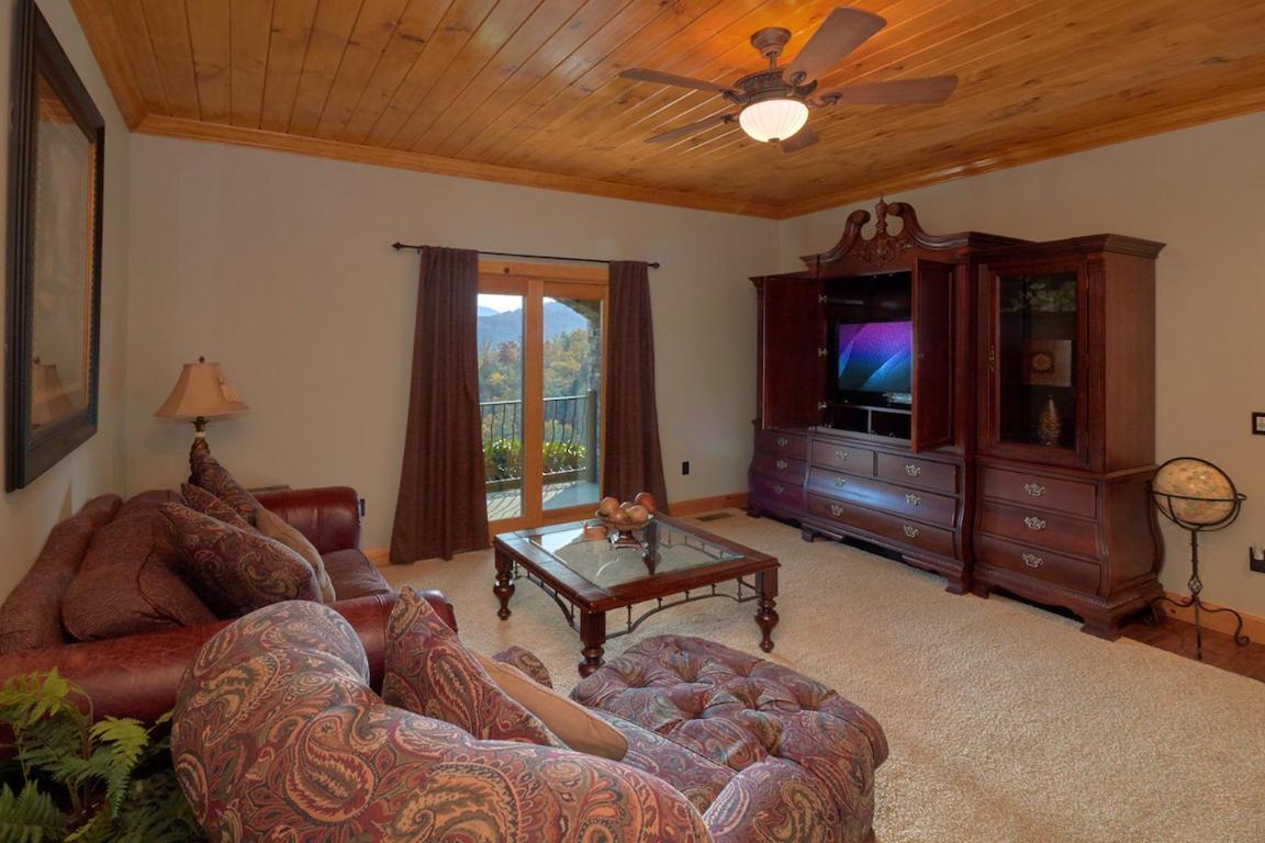 Journey'S End, 5 Bedrooms, Sleeps 12, Private Outdoor Pool, Theater, Sauna Sevierville Exteriör bild