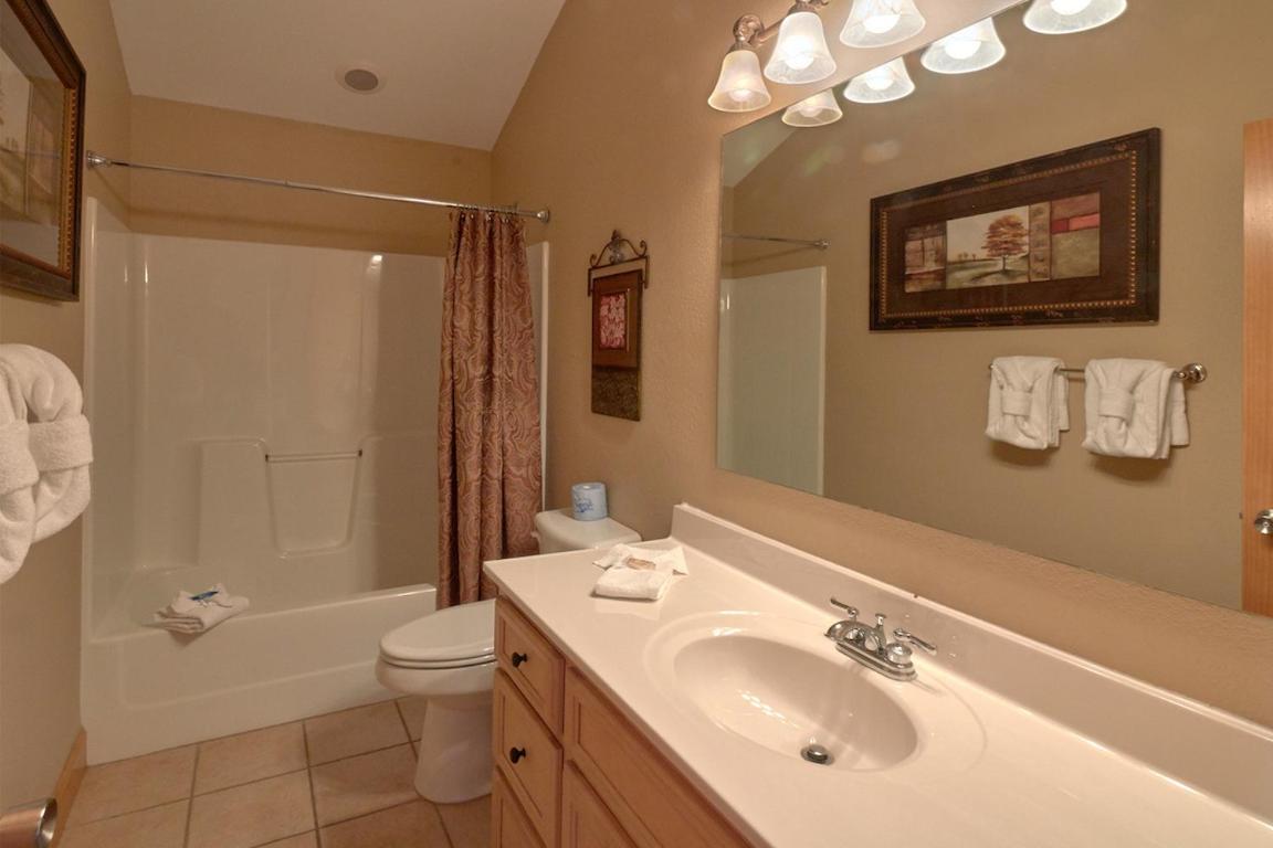 Journey'S End, 5 Bedrooms, Sleeps 12, Private Outdoor Pool, Theater, Sauna Sevierville Exteriör bild
