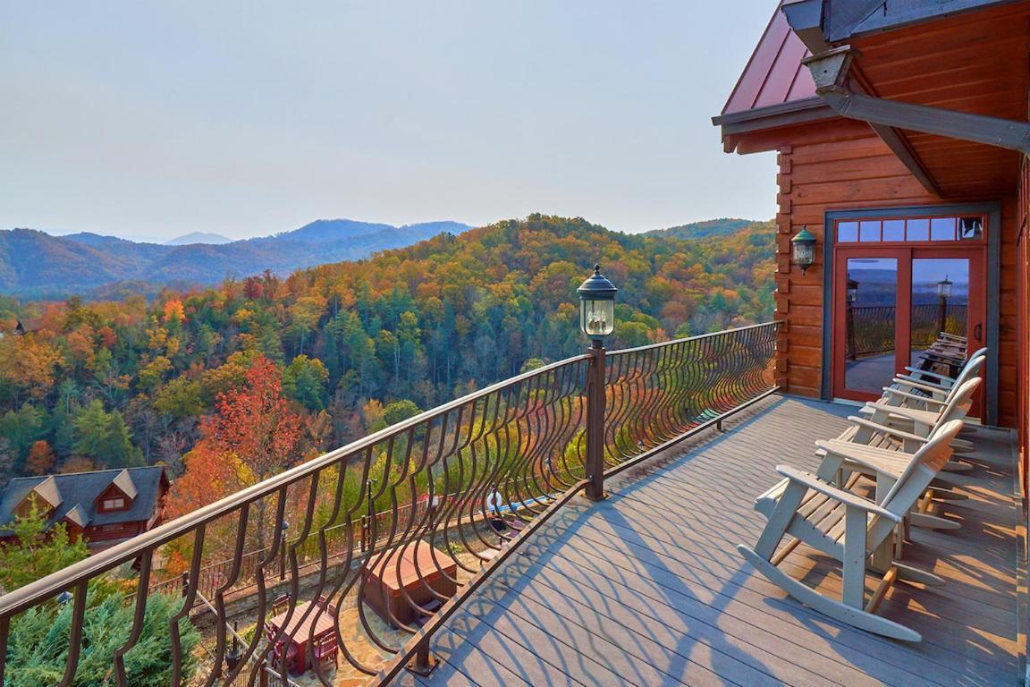 Journey'S End, 5 Bedrooms, Sleeps 12, Private Outdoor Pool, Theater, Sauna Sevierville Exteriör bild