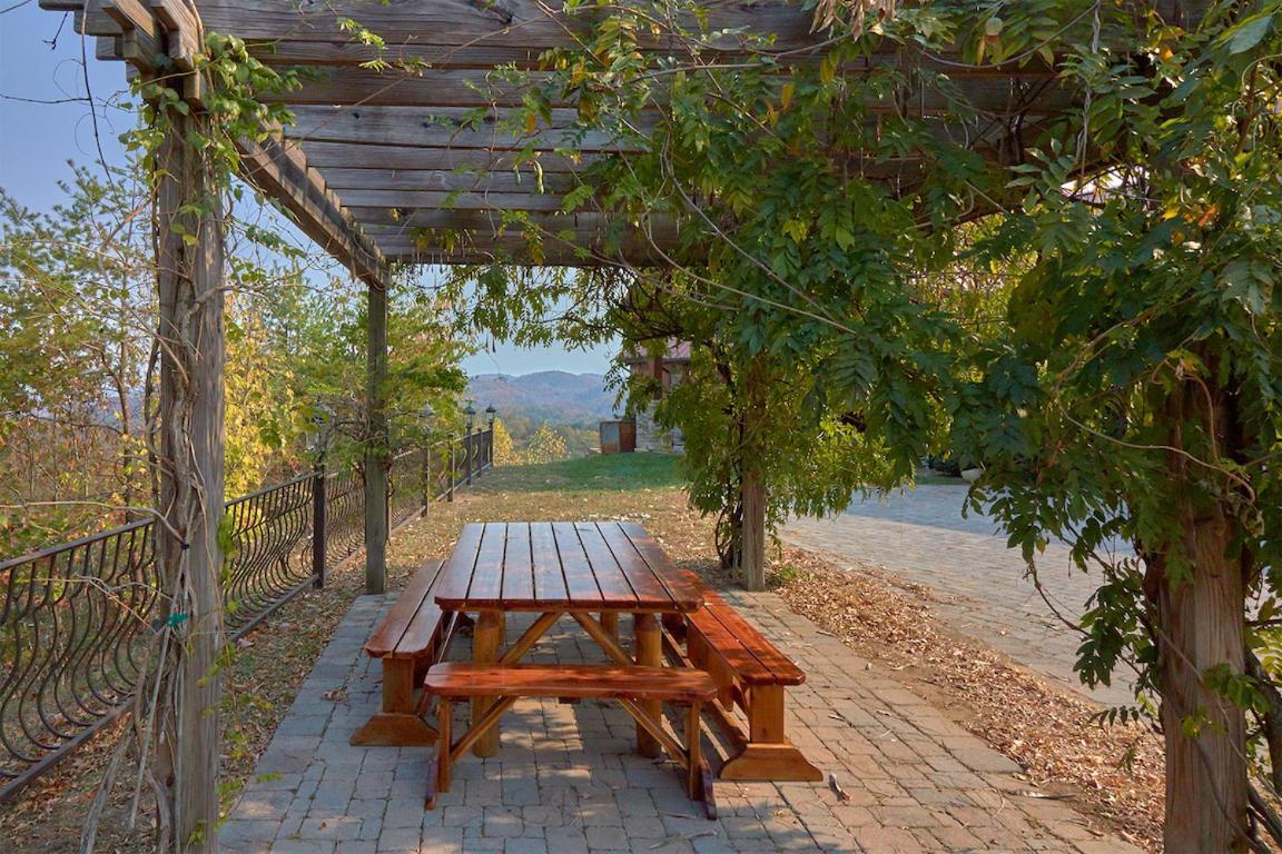 Journey'S End, 5 Bedrooms, Sleeps 12, Private Outdoor Pool, Theater, Sauna Sevierville Exteriör bild